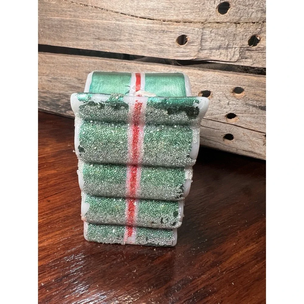 The Unbranded Brand adorable glittery